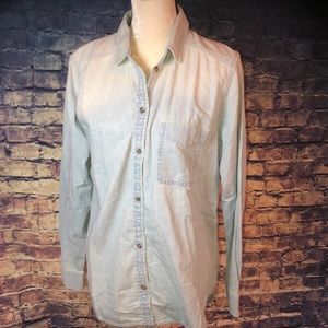 American Eagle button down jean shirt